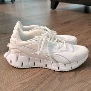 Reebok Zig Dynamica workout shoes